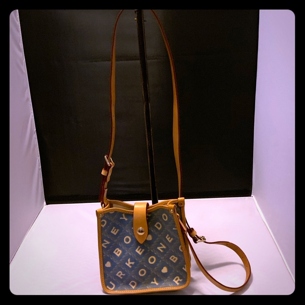 Dooney&Bourke crossbody